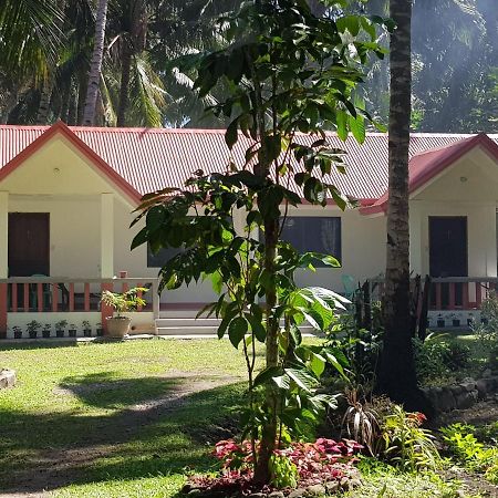 Sj Pabua Travellers Inn Mambajao Kültér fotó