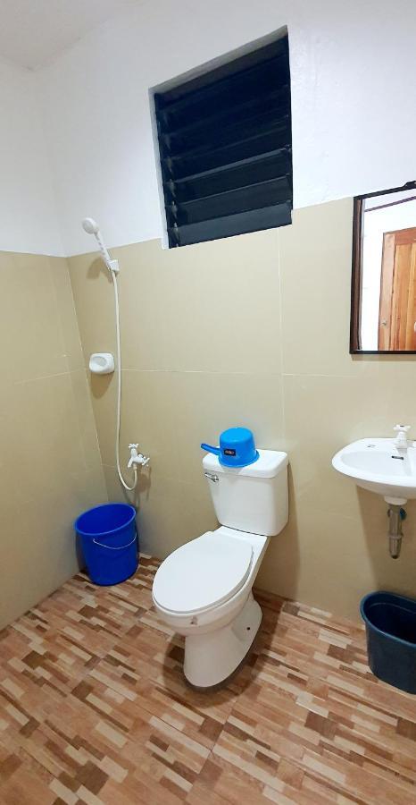 Sj Pabua Travellers Inn Mambajao Kültér fotó